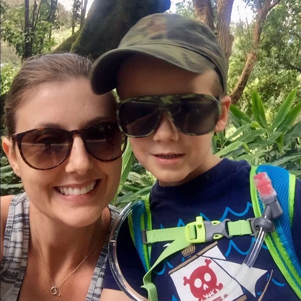 Meet your Posher, Carla